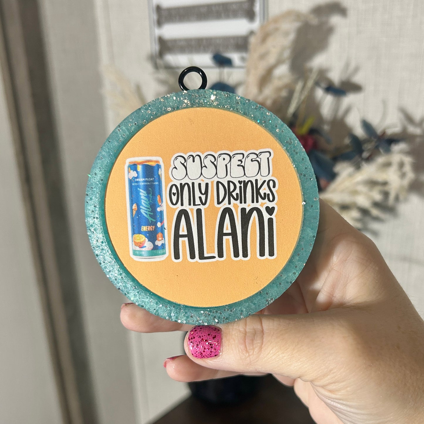 Alani Peach Round Freshie - Fragrance: Pink Chiffon