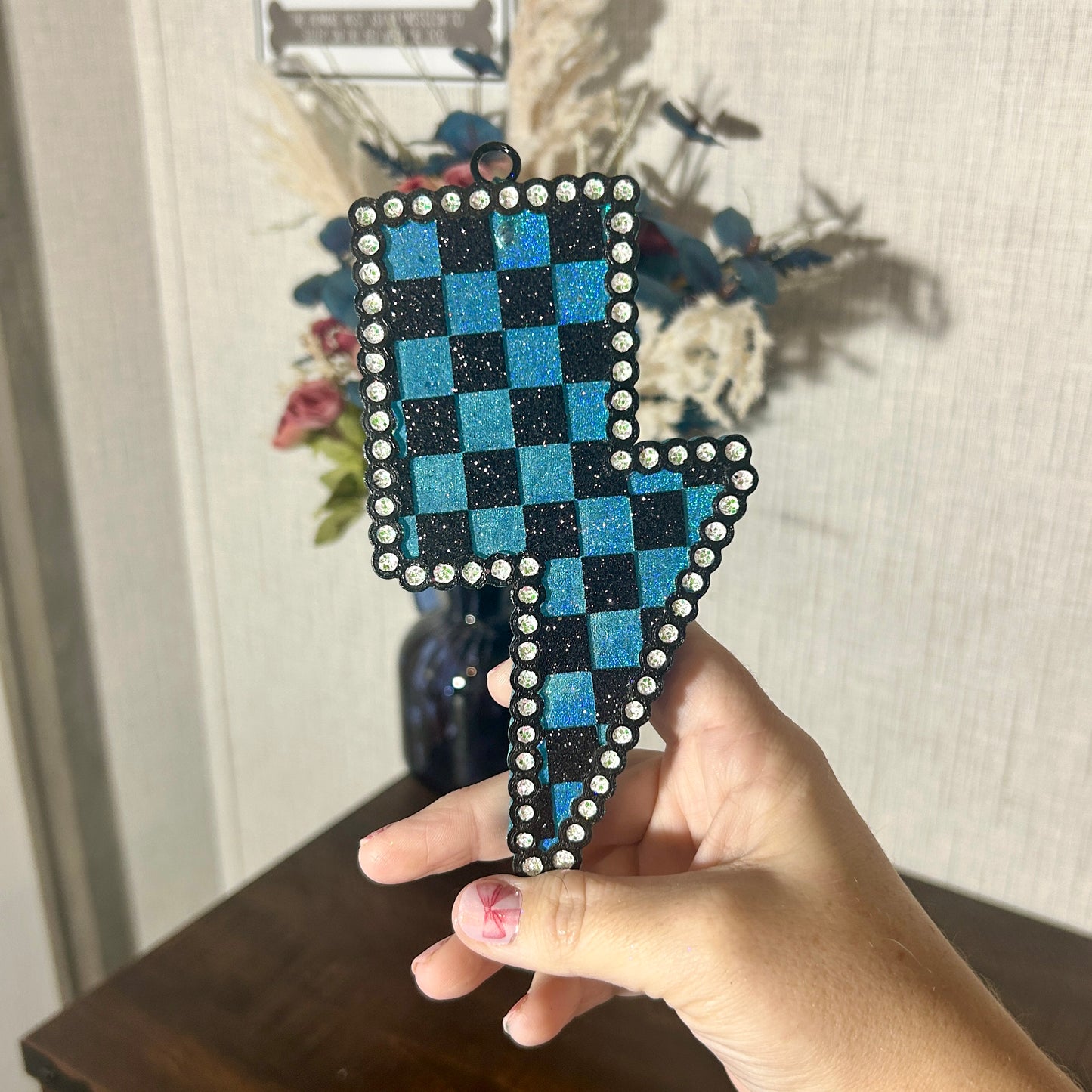 Checkered Lightning Bolt Design