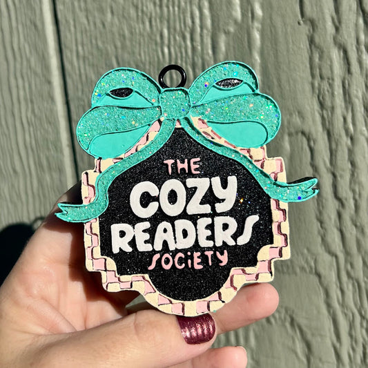 Cozy Readers Society Freshie - Fragrance: Spiced Vanilla + Cinnamon