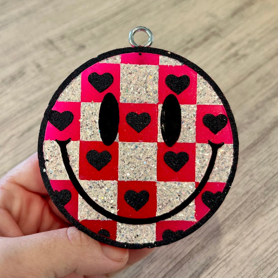 Checkered Heart Smiley Freshie Design