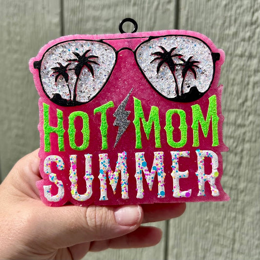 Hot Mom Summer Design