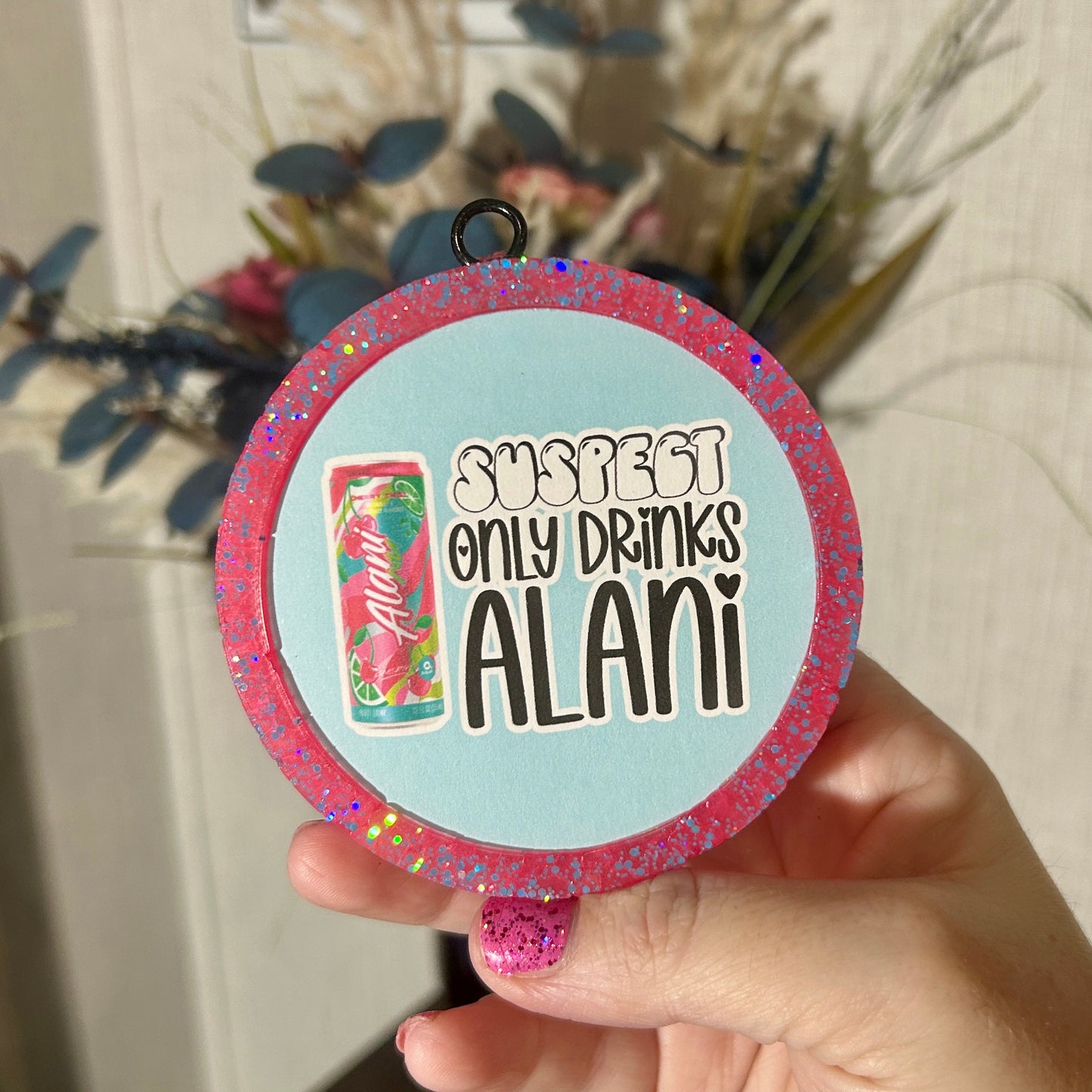 Suspect only drinks Alani Freshie - Fragrance: Pipeliner