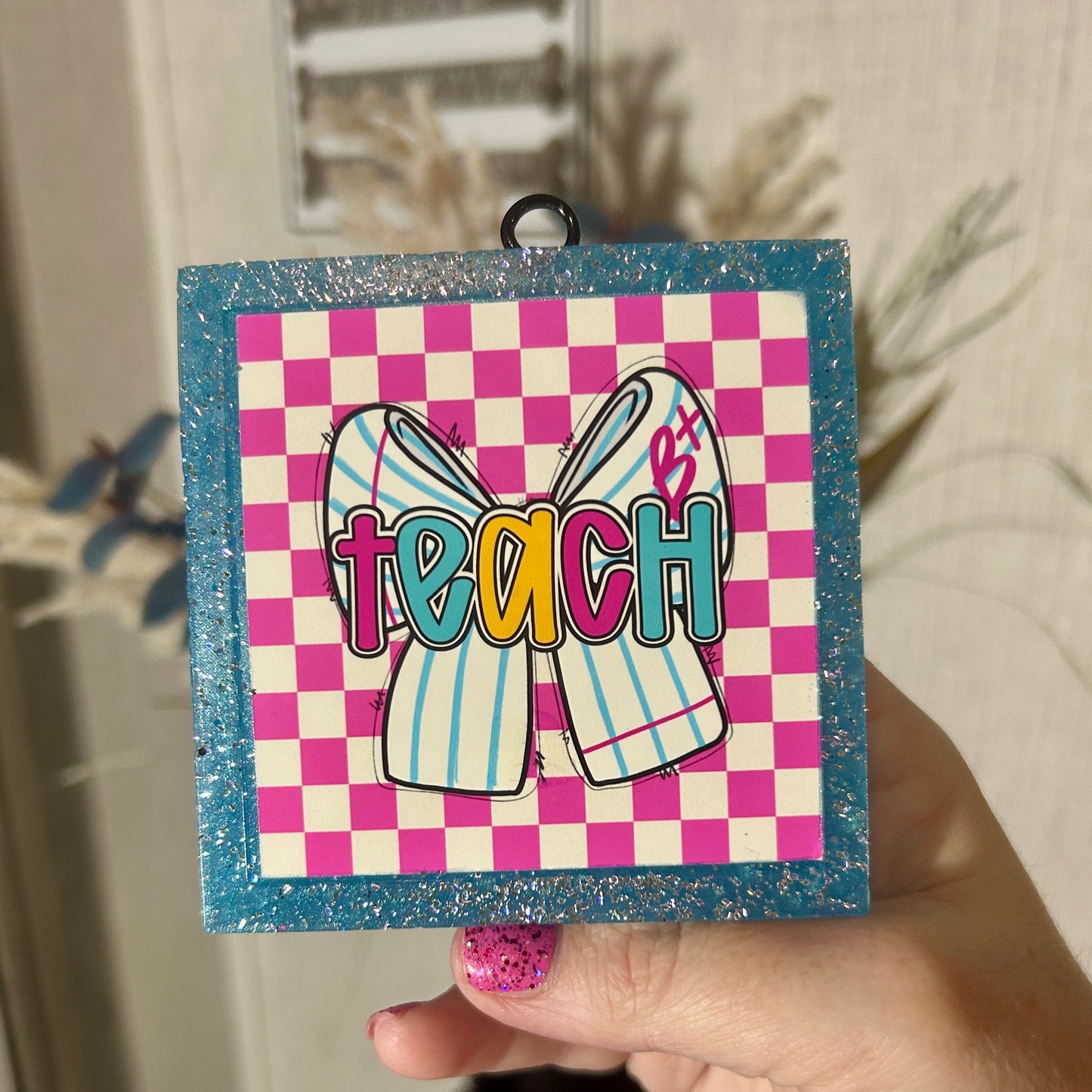 Teach Square Freshie - Fragrance: Narcissist