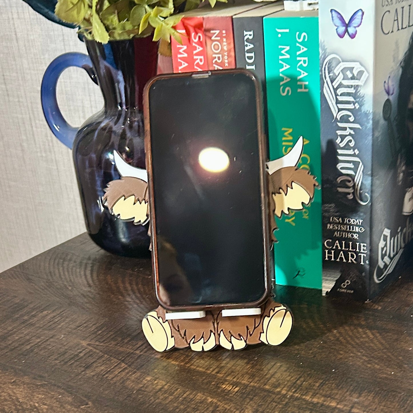Highland Cow Phone Stand