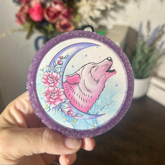 Howling at the Moon round Freshie - Fragrance: Spiced Vanilla + Cinnamon