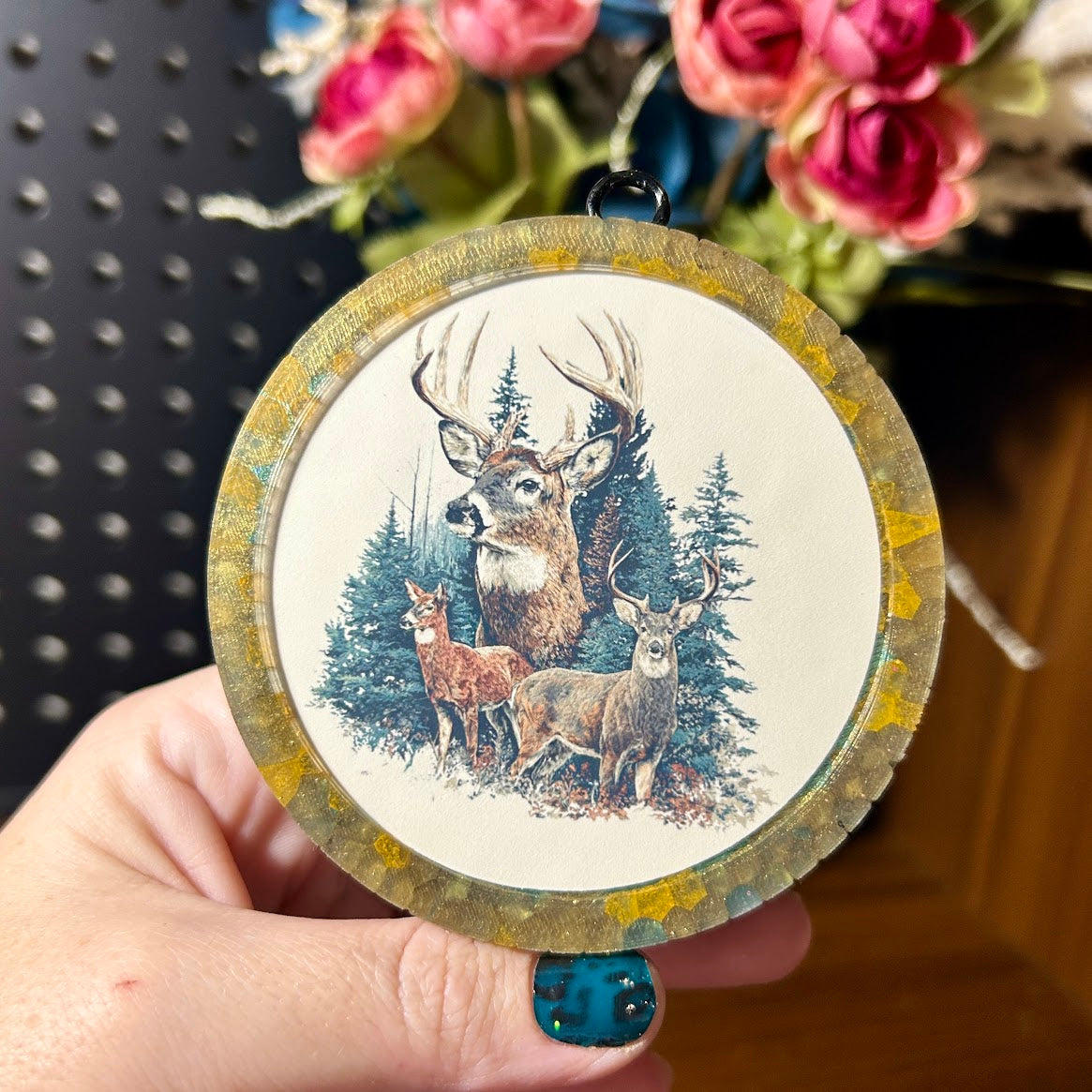 Deer Scene Round Freshie - Fragrance: Mahogany Teakwood