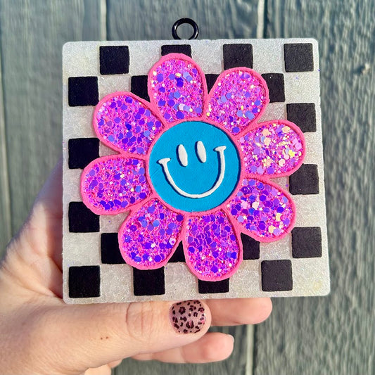 Checkered Daisy Freshie Design
